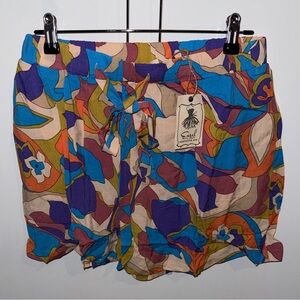 Easel Women’s Colorful Floral Print Shorts